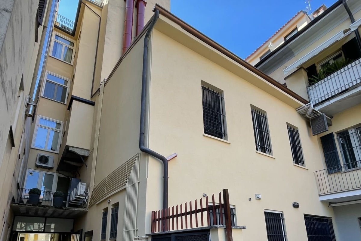 Rifacimento facciate palazzo storico Rifacimento facciate palazzo storico