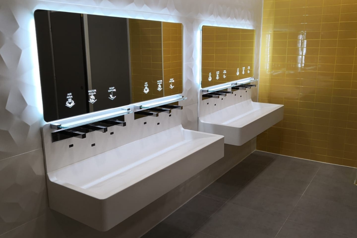 Restyling WC Centro Commerciale Restyling WC Centro Commerciale