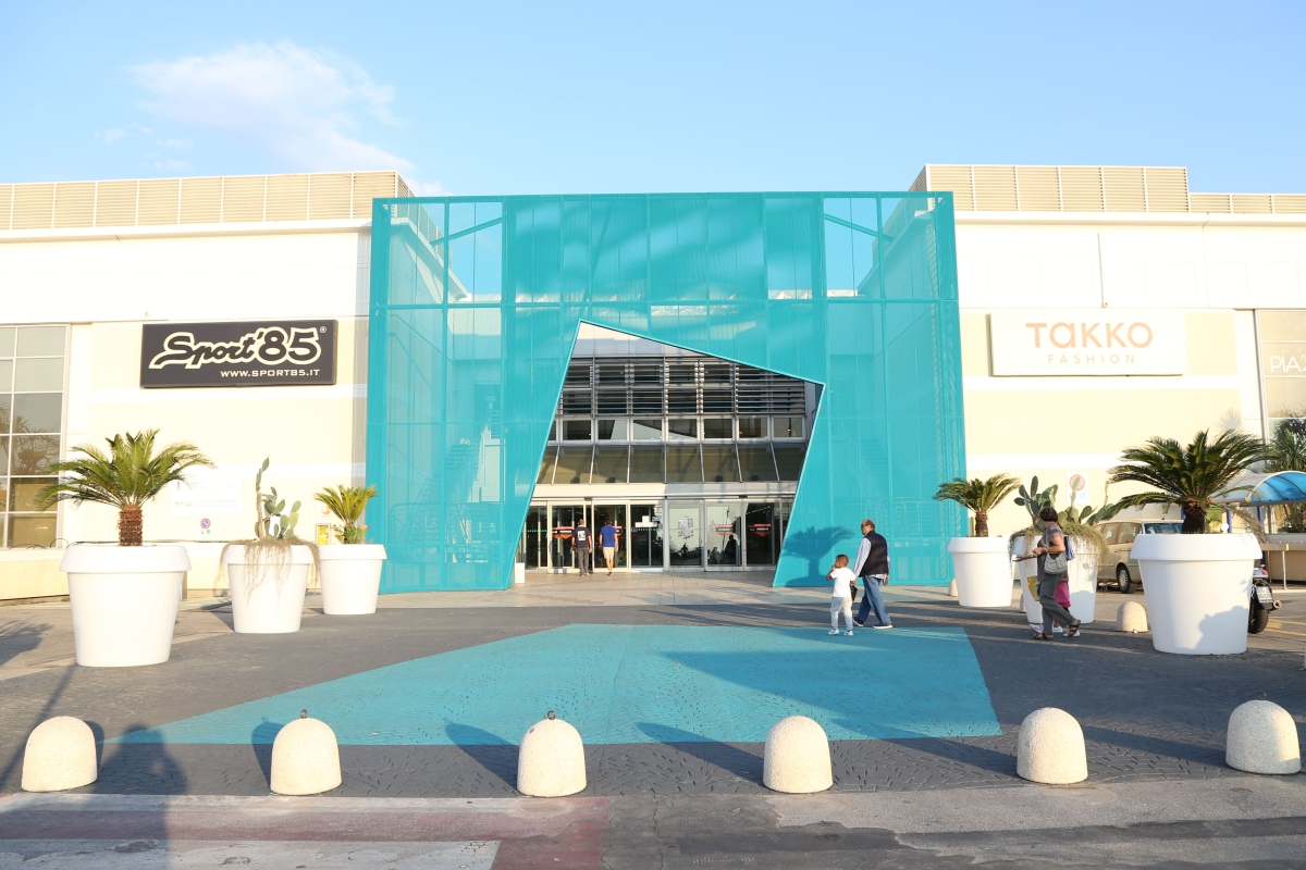 Restyling Centro Commerciale Restyling Centro Commerciale